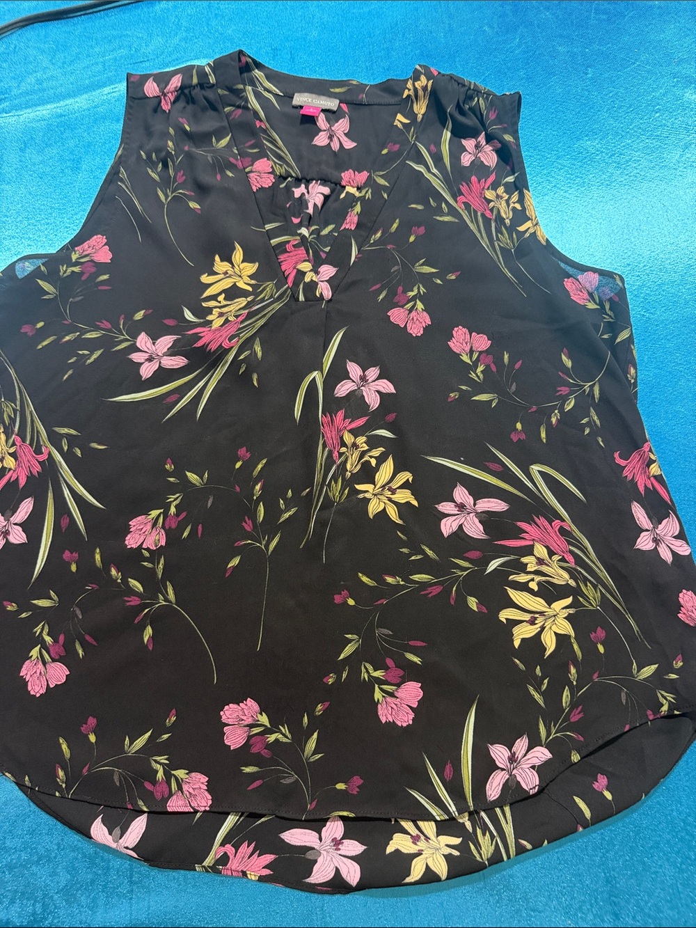 Two by Vince Camuto Black Sleeveless Floral V-Neck Top - Pink & Yellow